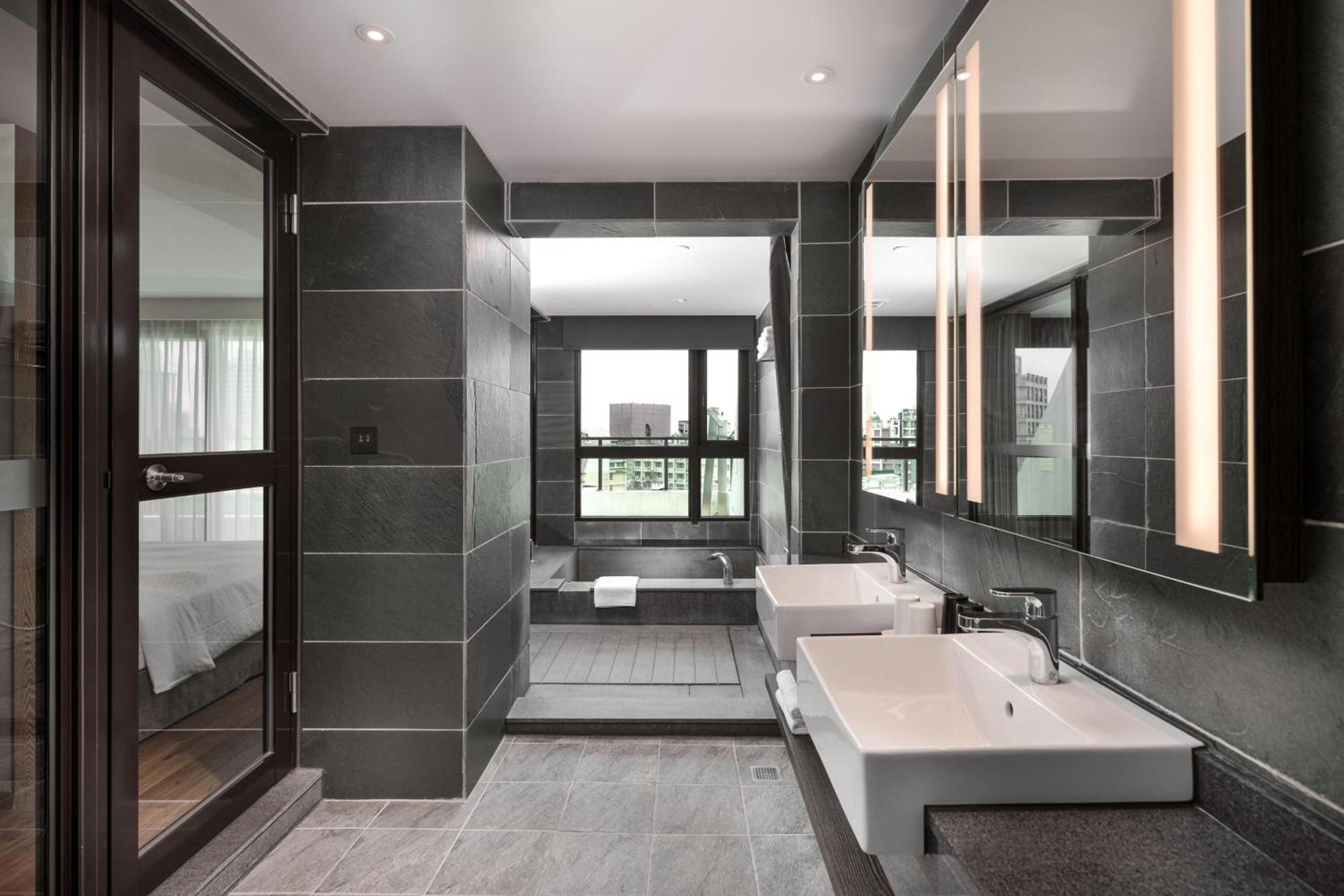 Four Points By Sheraton Yilan Ťiao-si Exteriér fotografie